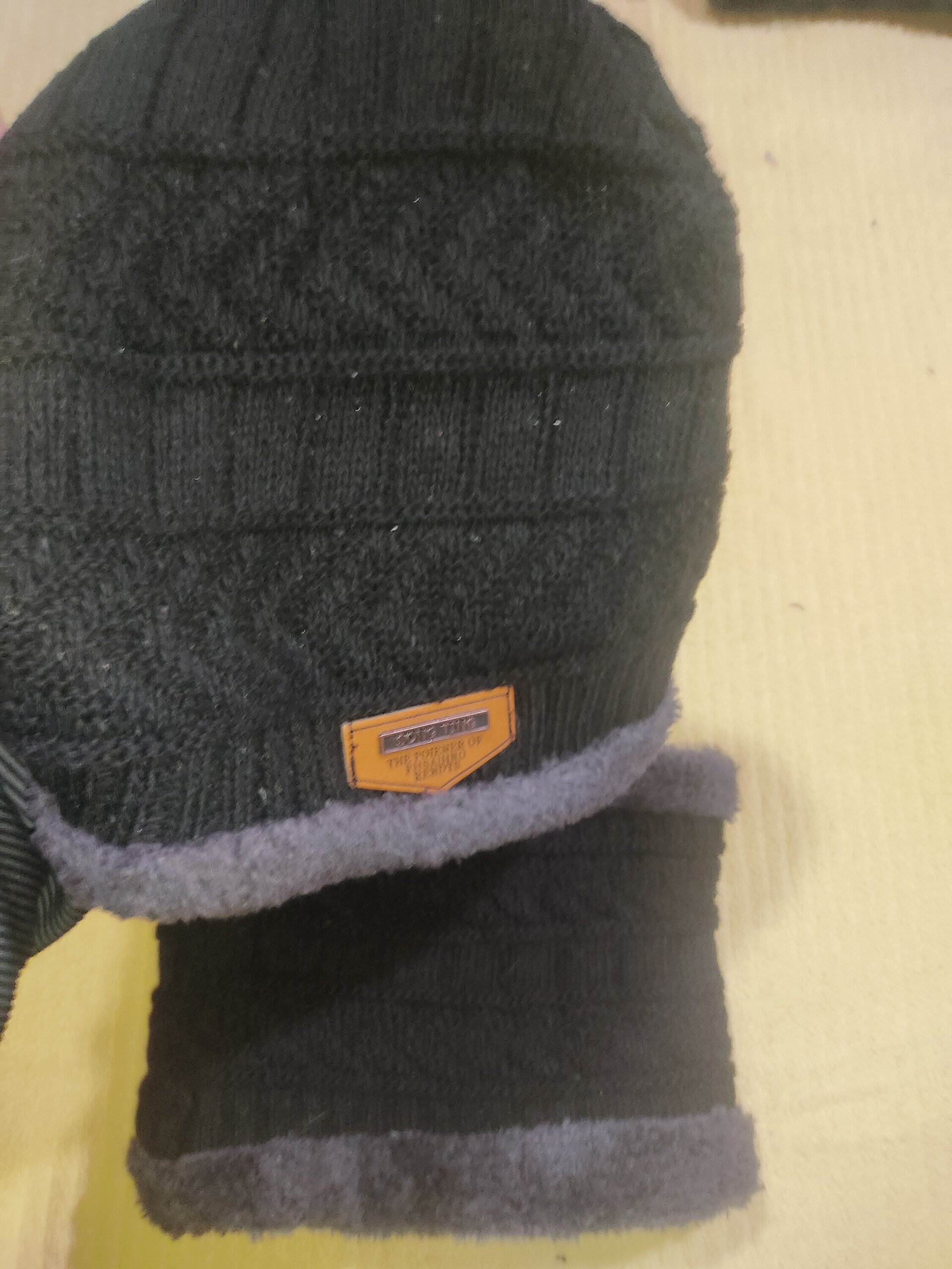 Gorro y bufanda 3 negro con gris oscuro - 4