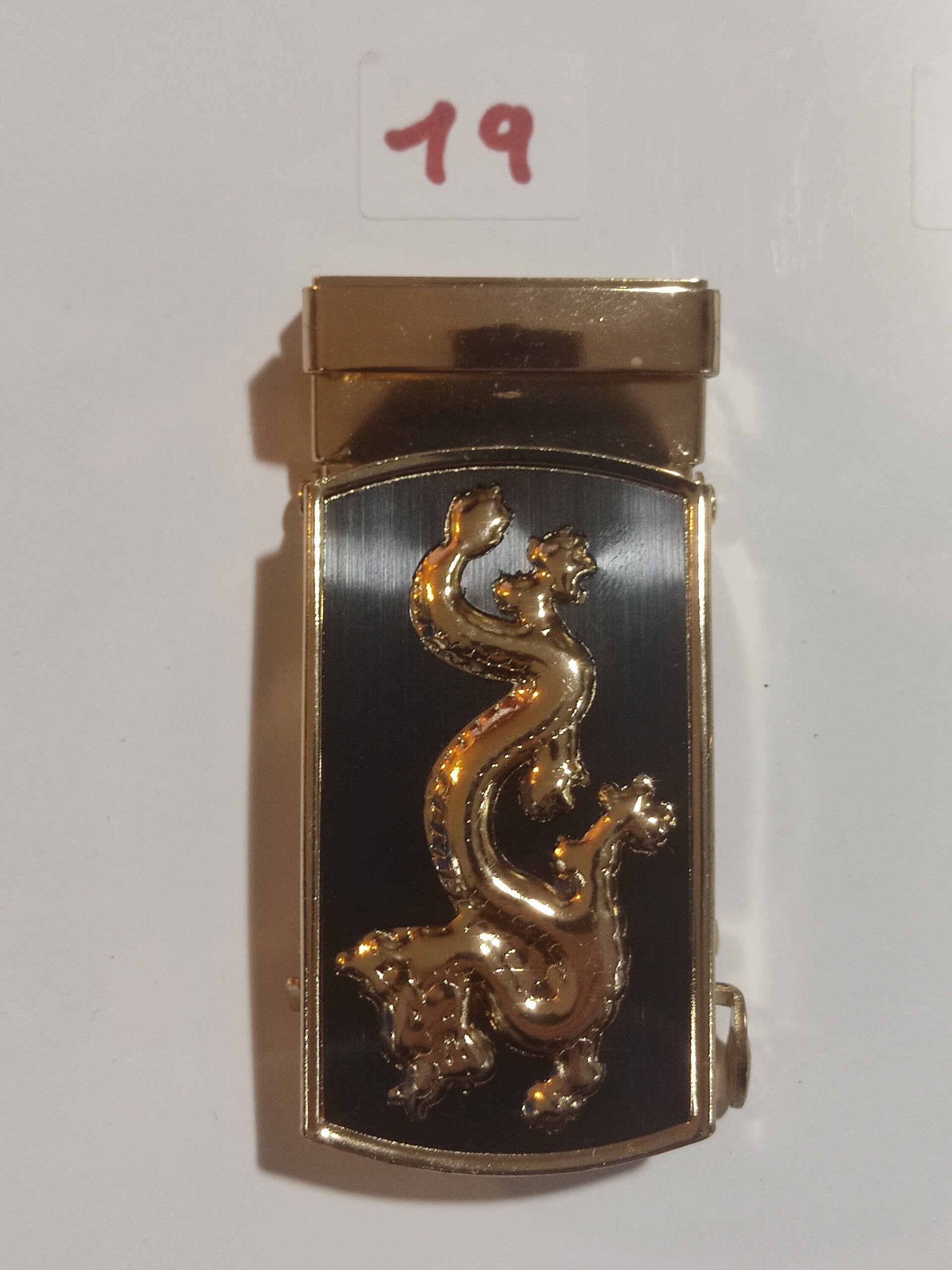 Hebilla de cinturón 19 negra Dragón Dorado - 3