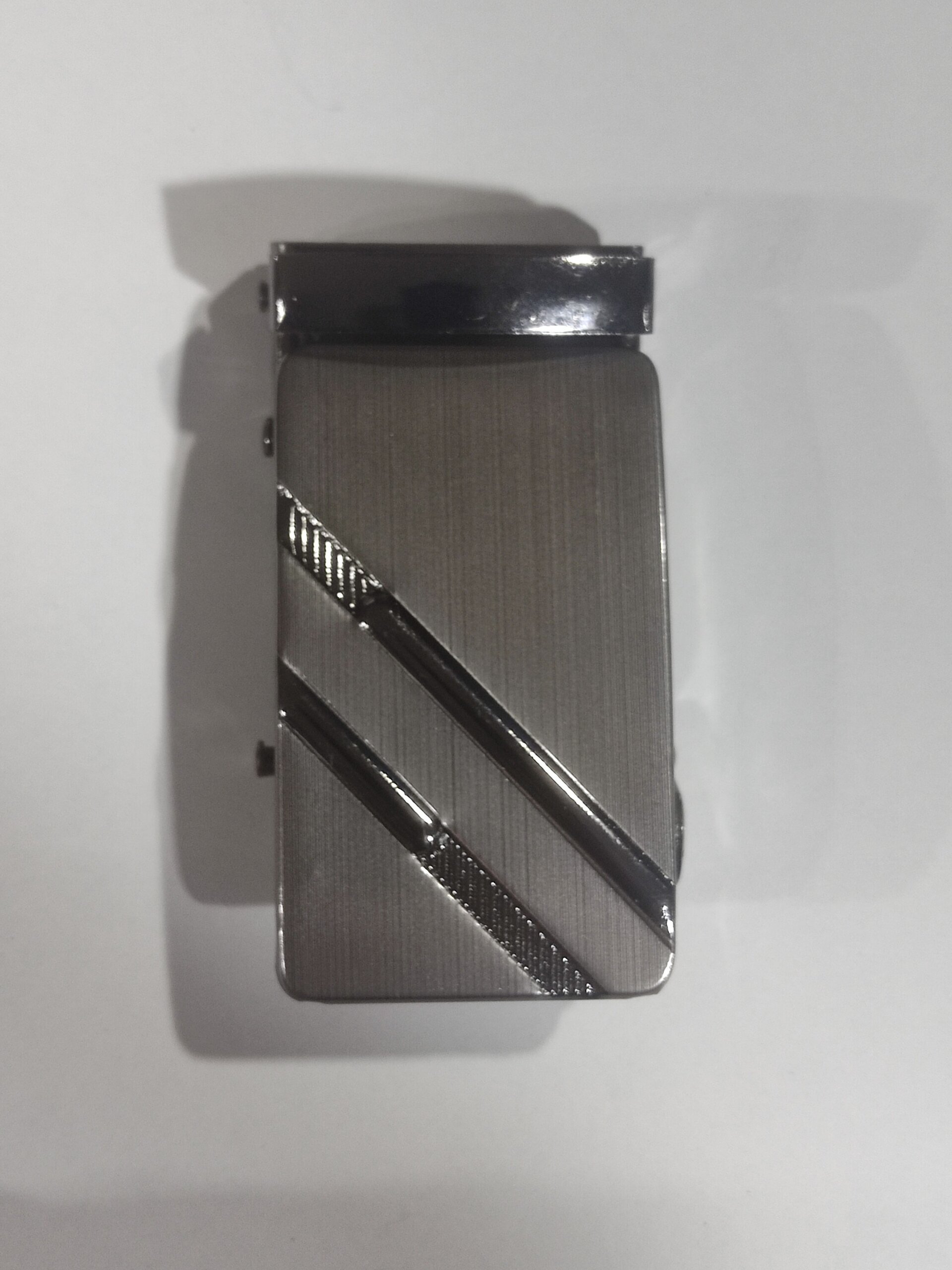 Hebilla de cinturón 28 cromada con líneas - 4