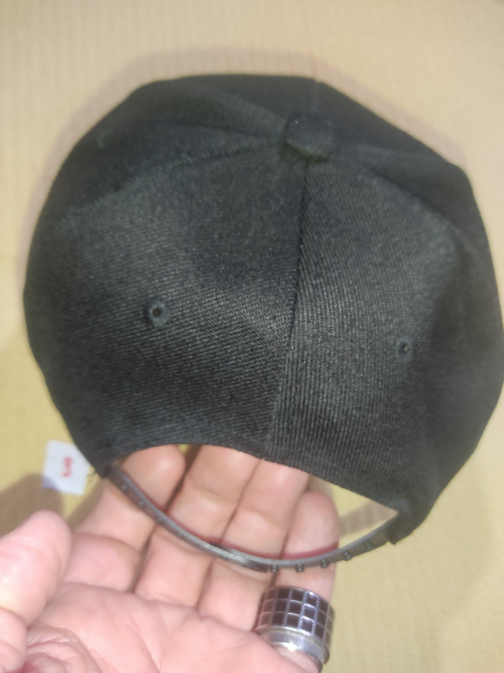 Gorra 1 negra letra A - 2