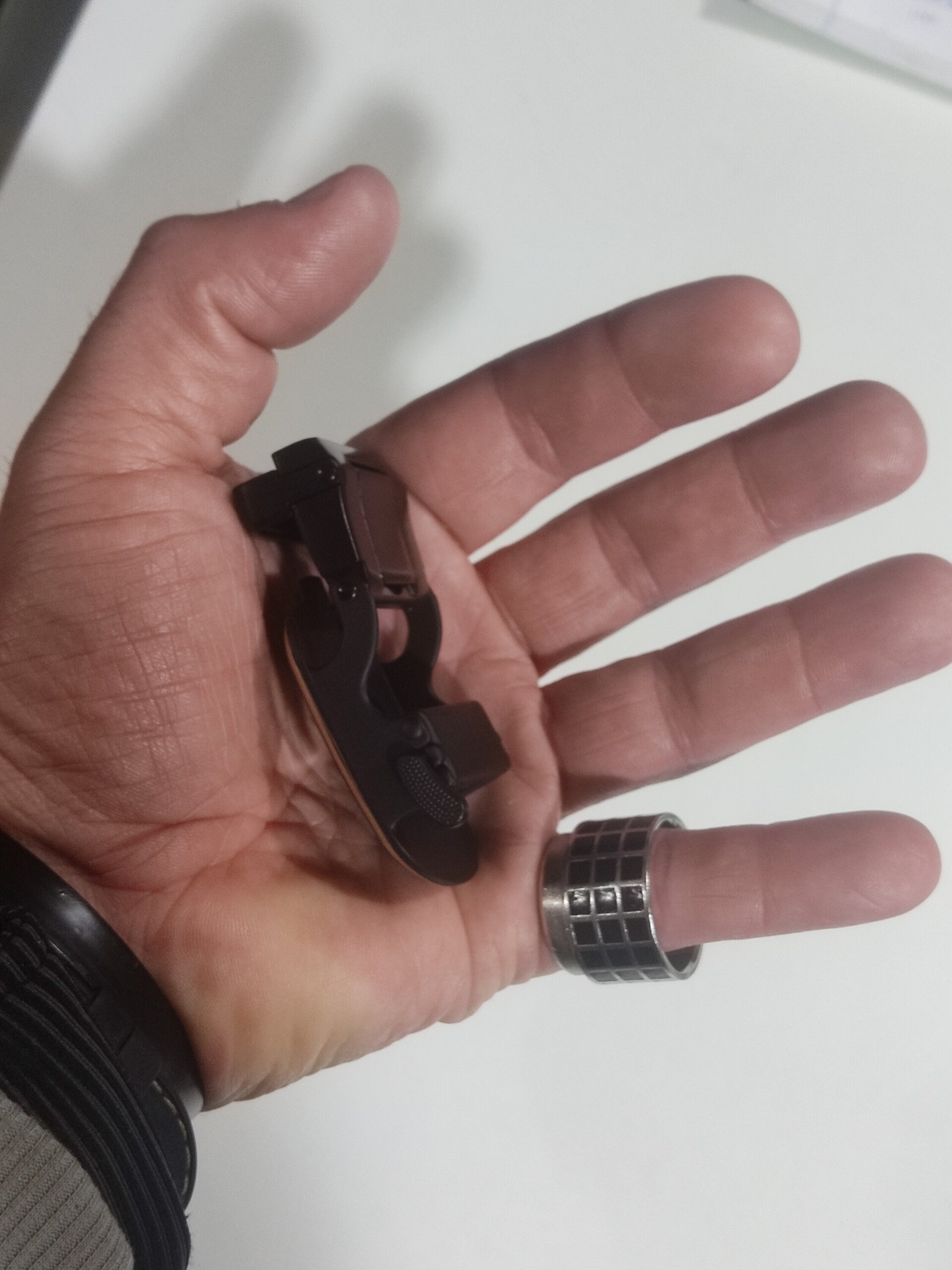 Hebilla de cinturón 22 G negra dorada - 2