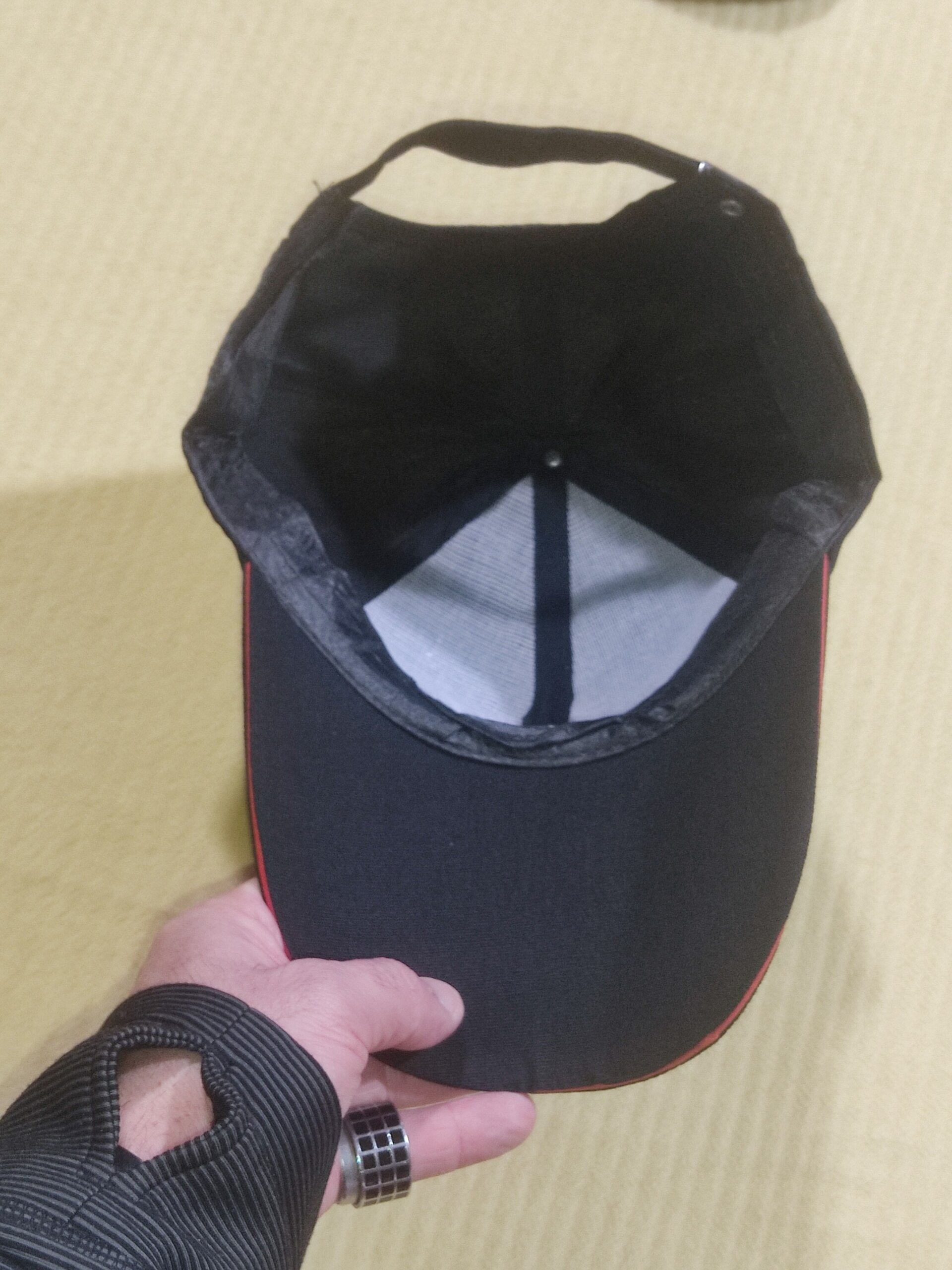 Gorra 5 negra sport rojo - 4