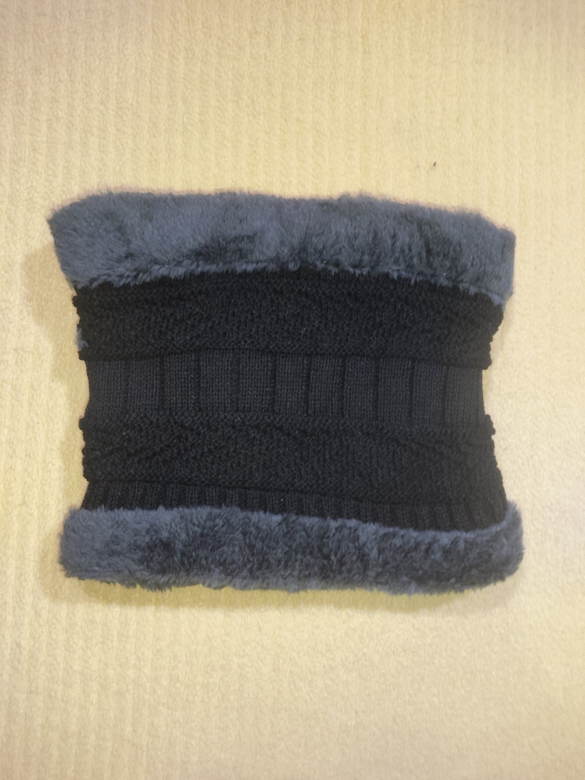 Gorro y bufanda 4 negro con gris claro - 3