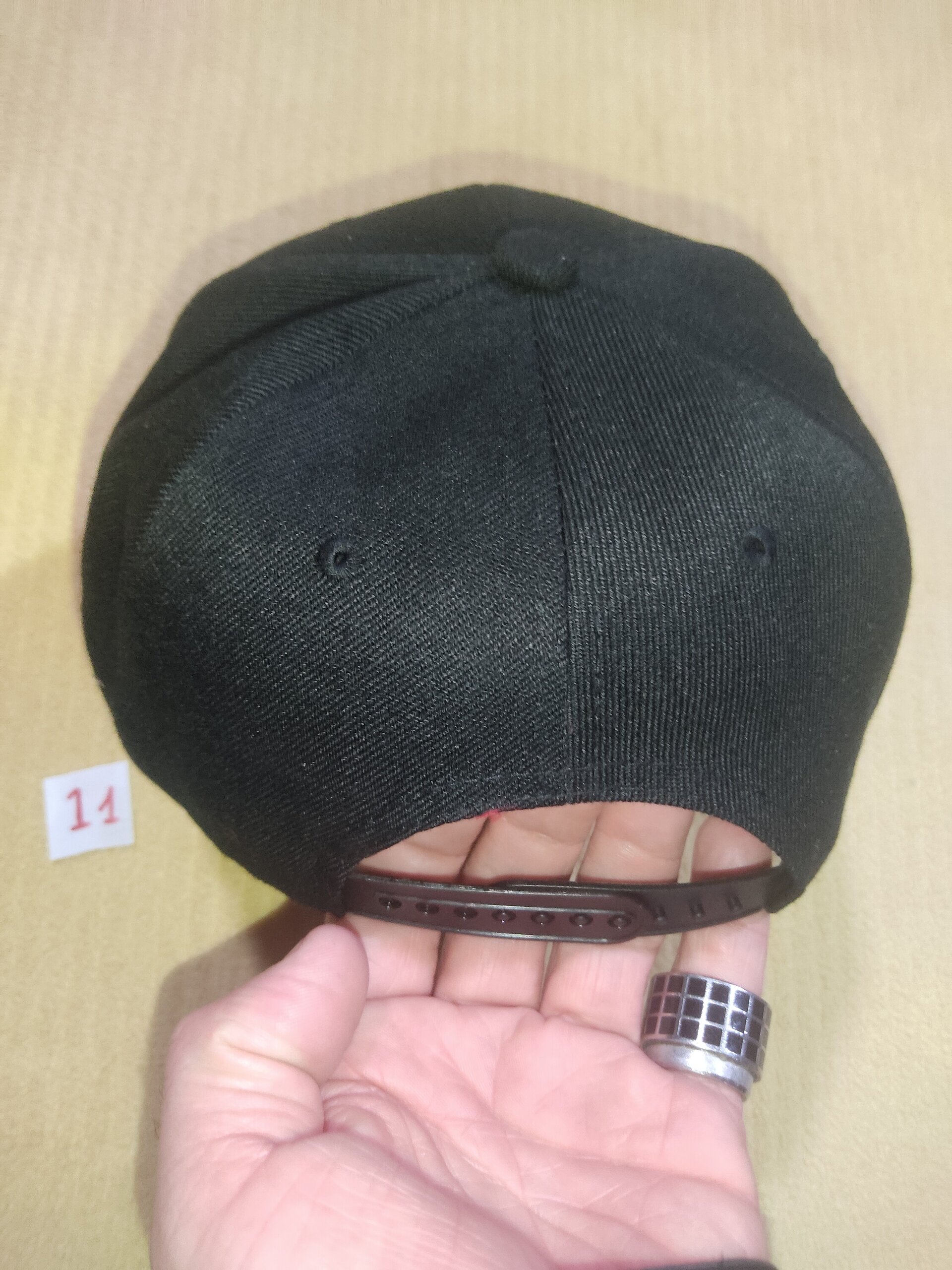 Gorra 11 negra King blanco - 3