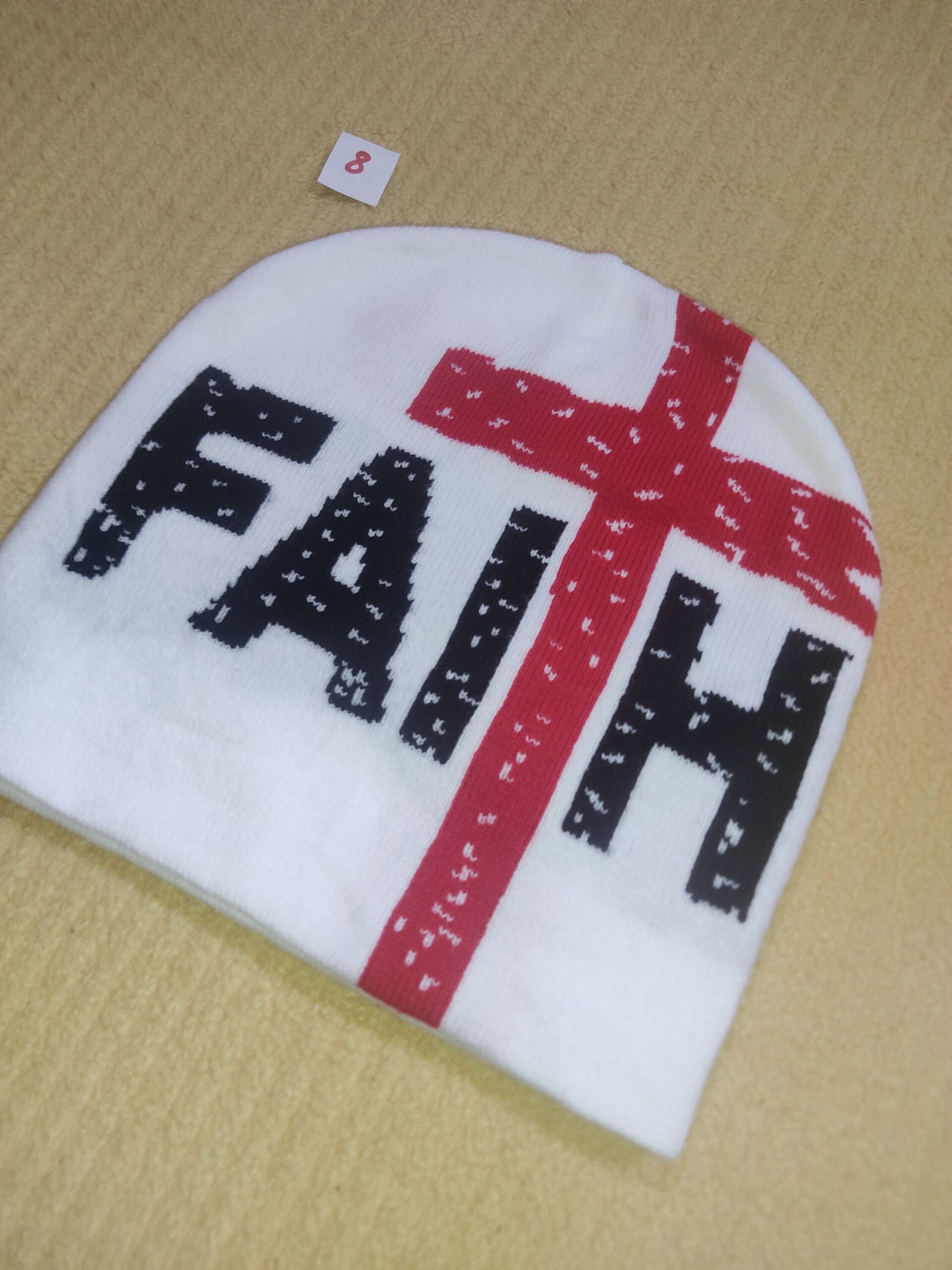 Gorro 8 FAITH blanco con negro - 3